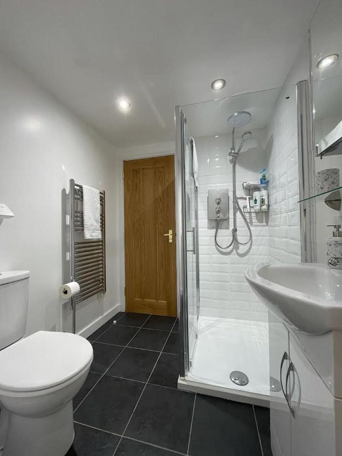 Lovely Ground Floor Apartment In Quiet Village Эксетер Экстерьер фото